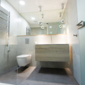 2 Bedroom 2 Bathroom House - Image 6